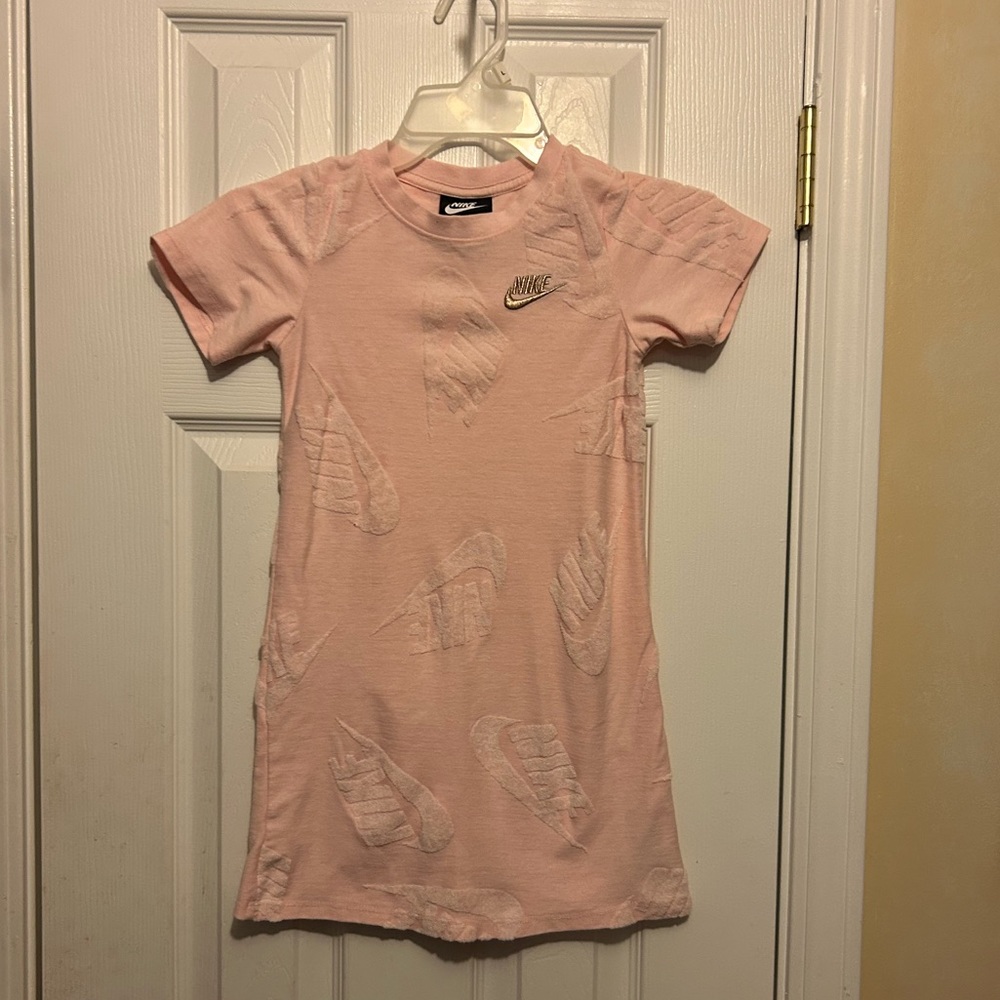 Adorable🥰Girl👧🏻 Nike☑️Light Pink Monochrome Logo Dress👗Sz 6